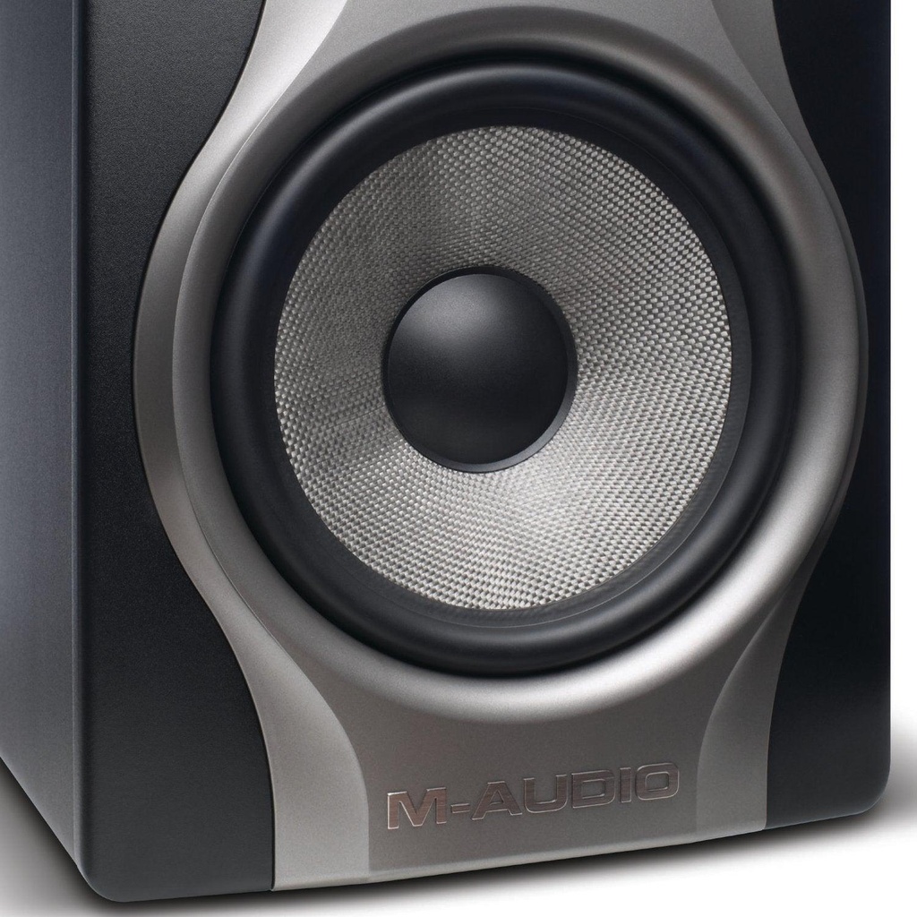 M-Audio_BX8-Carbon-actieve-studiomonitor-woofer.jpg